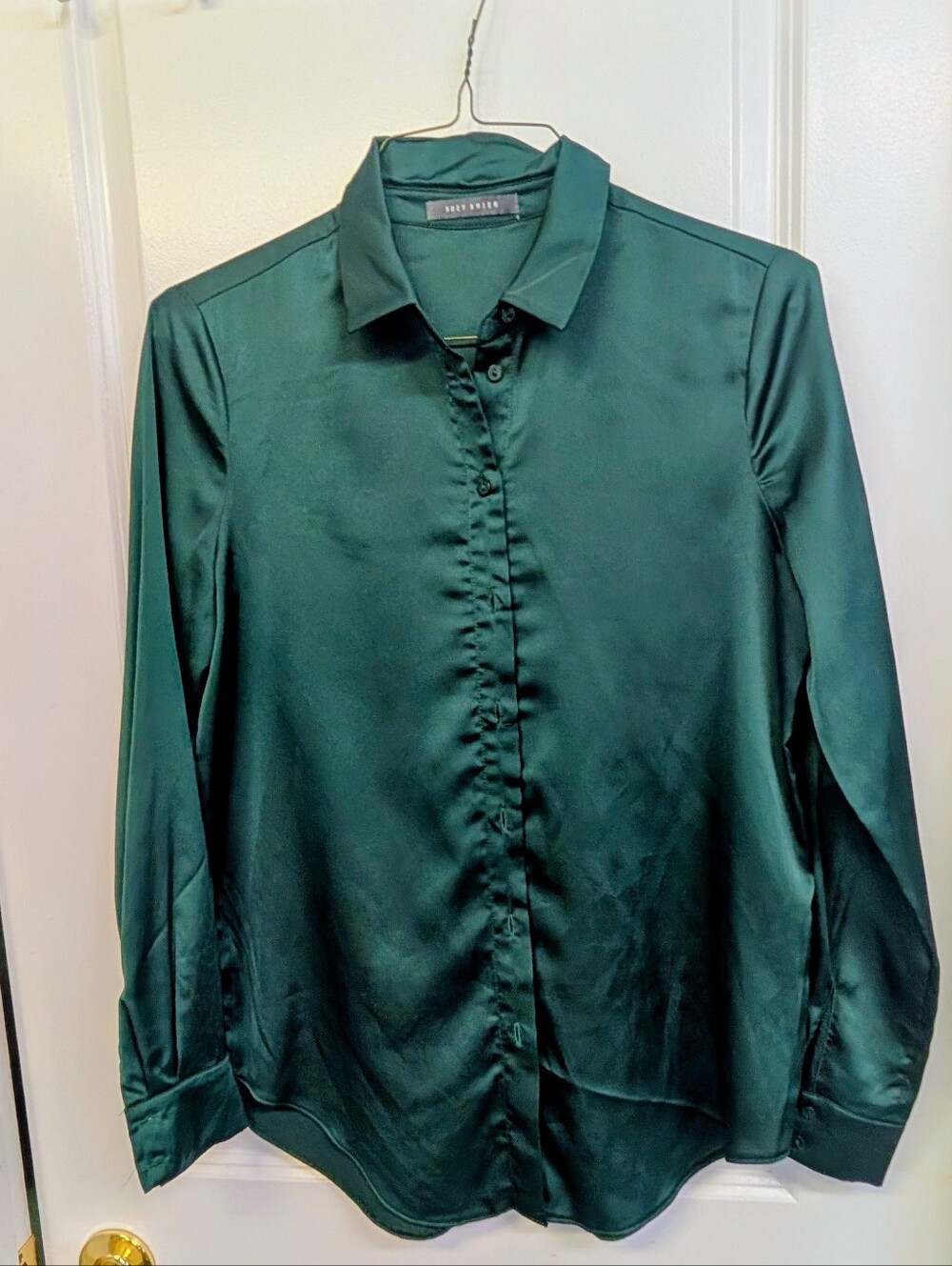 Suzy Shier Deep Emerald Green Satin Button-Front Shirt